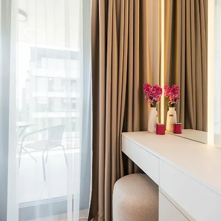 Luxury Ap Blanka - Pool & Panorama In Azur *