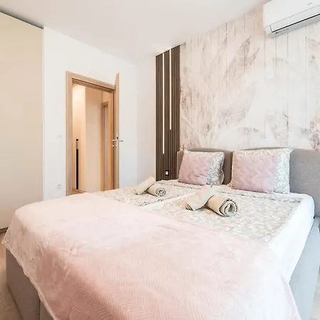 Appartamento Luxury Ap Blanka - Pool & Panorama In Azur