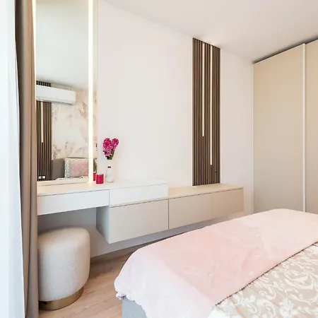 Luxury Ap Blanka - Pool & Panorama In Azur Appartamento Saints Constantine and Helena